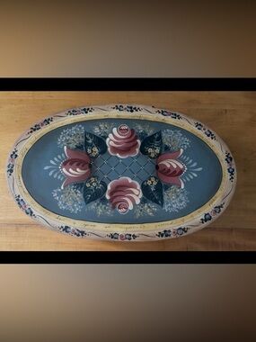 Hand Painted Rosemailing Hinderloop Box Signed Judy 1987